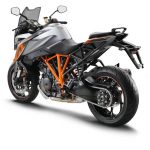 KTM-1290-Super-Duke-GT-studio-6